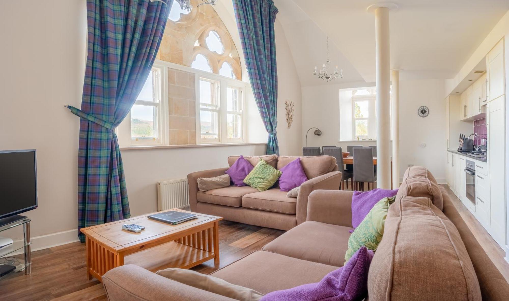 The Caledonian 3 Bedroom Self Catering Apartment In Historic Abbey Fort Augustus Zewnętrze zdjęcie