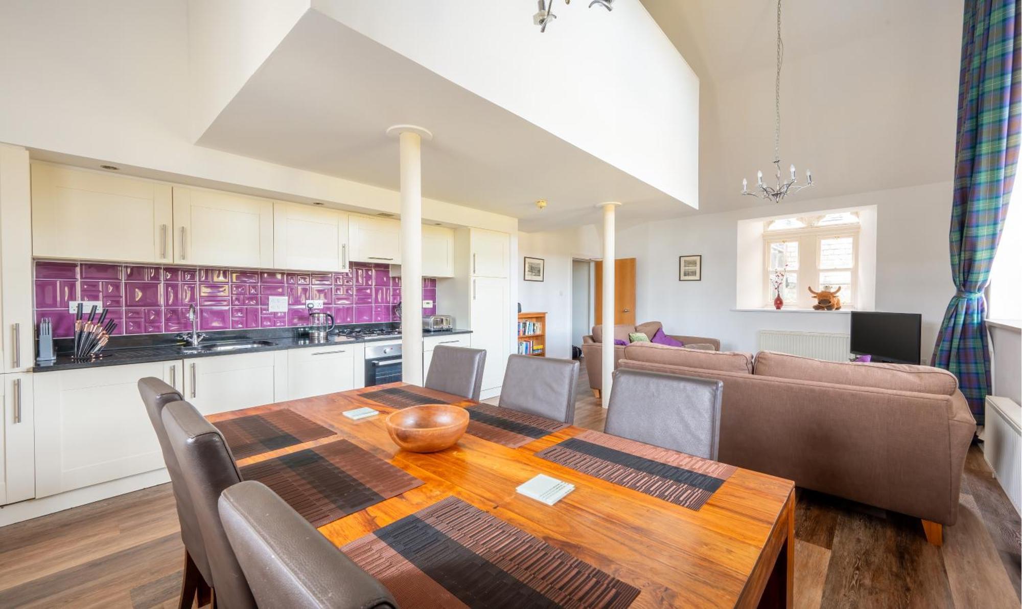 The Caledonian 3 Bedroom Self Catering Apartment In Historic Abbey Fort Augustus Zewnętrze zdjęcie
